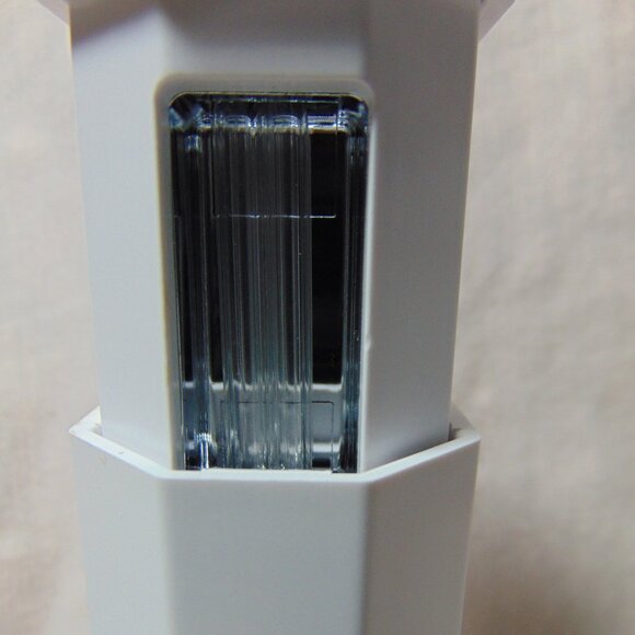 NEW UV-C Sterilizing Lamp Wand, Rechargeable Battery, original box, never used - Picture 2 of 9